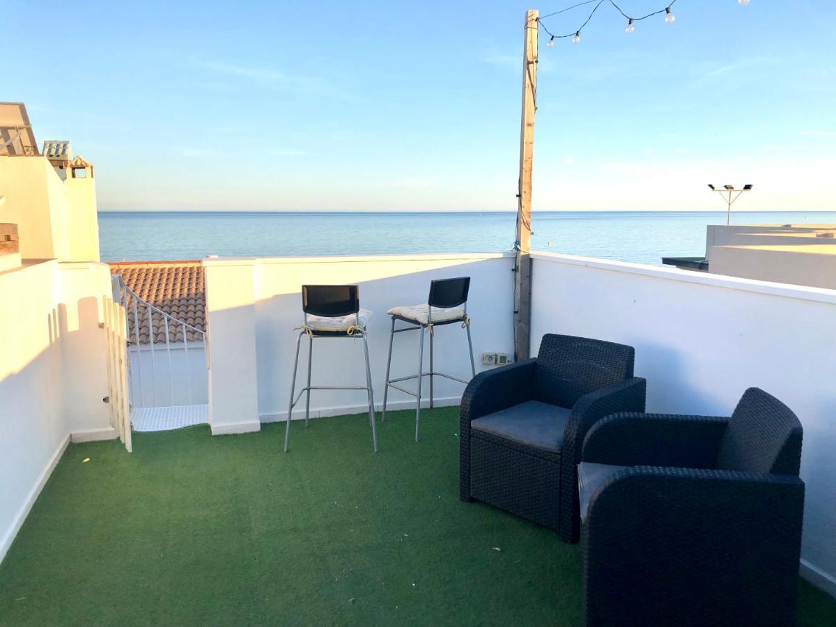 Apartamento Ático en la playa con terraza privada La Cala Del Moral Exterior foto
